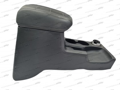 KL1T Középkonzol könyöklővel 20210817_115022